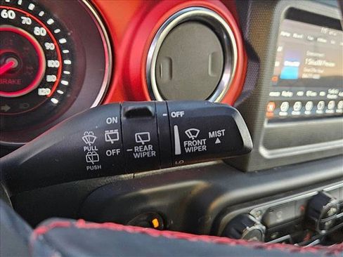 Used 2020 Jeep Wrangler Unlimited Rubicon AWD/4WD image 12