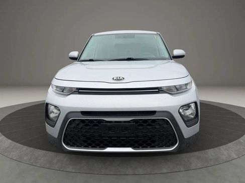 Used 2021 Kia Soul LX FWD image 2