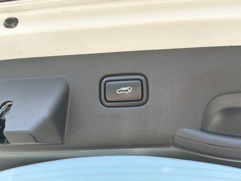 Used 2023 Kia Sportage SX FWD image 17