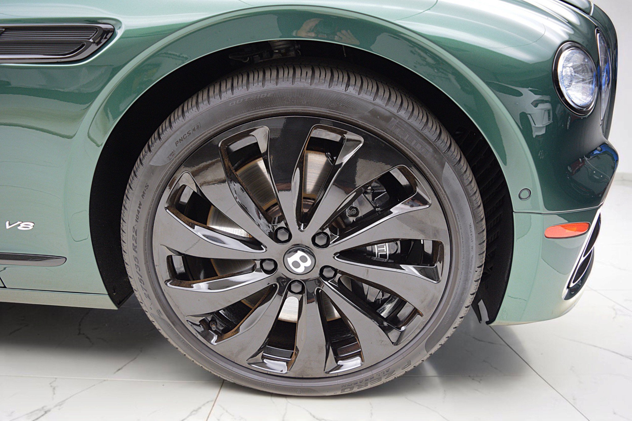 Certified 2022 Bentley Flying Spur V8 AWD/4WD image 45