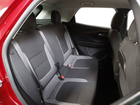 Used 2021 Chevrolet TrailBlazer LS FWD image 9
