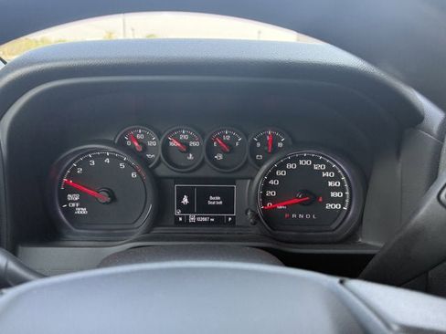 Used 2022 Chevrolet Silverado 1500 Custom Trail Boss image 26