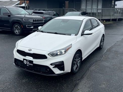 Used 2019 Kia Forte EX image 3