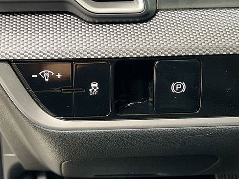 Certified 2024 Kia Sportage LX FWD image 10