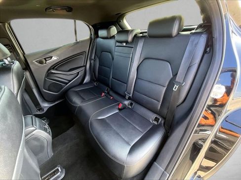 Used 2017 Mercedes-Benz GLA 250 image 25