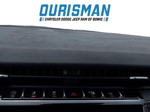 New 2025 Jeep Grand Cherokee Laredo X w/ Luxury Tech Group I image 18