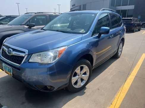 Used 2016 Subaru Forester 2.5i Premium AWD/4WD image 3