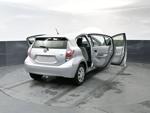 Used 2012 Toyota Prius C One FWD image 20