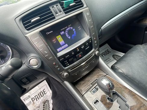 Used 2013 Lexus IS 250 AWD w/ Luxury Plus Pkg Value Edition image 16