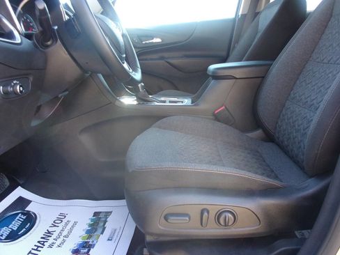 Used 2024 Chevrolet Equinox LT image 12