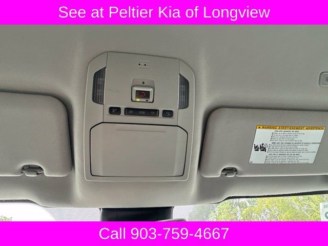 Used 2023 Toyota Highlander LE FWD image 22