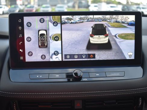 New 2026 Nissan Rogue Platinum image 42