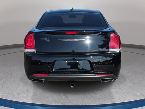 Used 2023 Chrysler 300 S RWD image 6