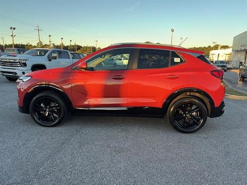 Used 2024 Buick Encore GX Sport Touring w/ Comfort Package image 4