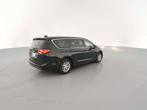 New 2026 Chrysler Voyager LX image 12