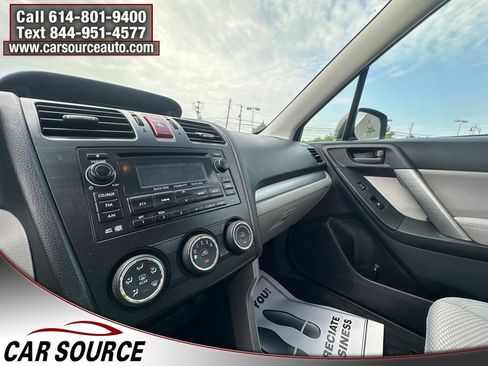 Used 2015 Subaru Forester 2.5i w/ Alloy Wheel Package AWD/4WD image 11