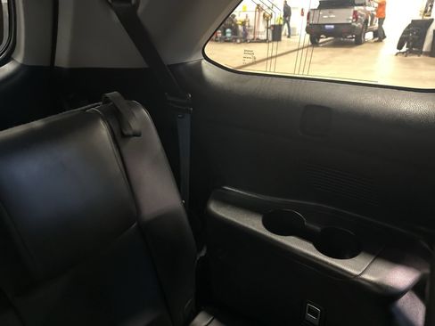 Used 2019 Toyota Highlander Limited w/ Protection Package #3 AWD/4WD image 30