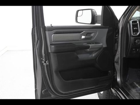 Used 2019 RAM 1500 Big Horn AWD/4WD image 4