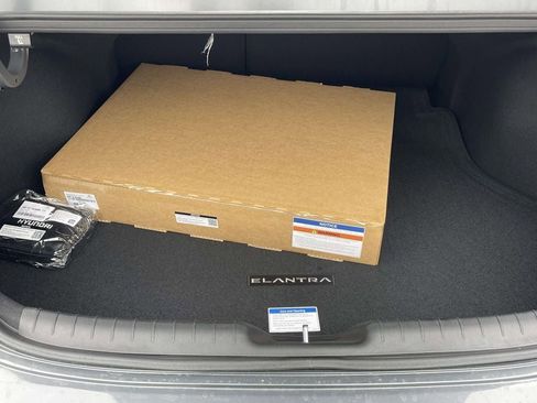 New 2026 Hyundai Elantra SEL Sport Premium image 7