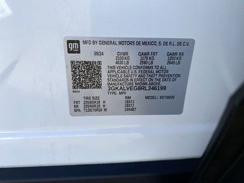 Used 2024 GMC Terrain SLT AWD/4WD image 33