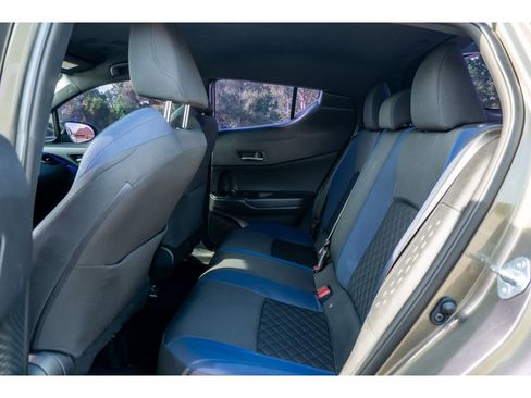 Used 2021 Toyota C-HR XLE FWD image 13