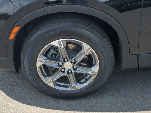 Used 2024 Chevrolet Blazer LT w/ Convenience Package FWD image 31