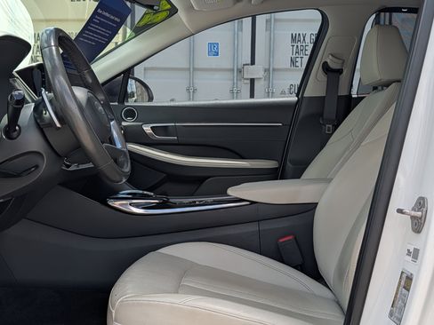 Used 2023 Hyundai Sonata Limited w/ Cargo Package FWD image 19