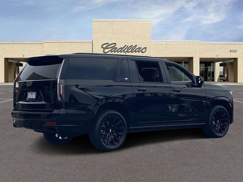 Certified 2024 Cadillac Escalade ESV Sport Platinum w/ LPO, ONYX Package image 5