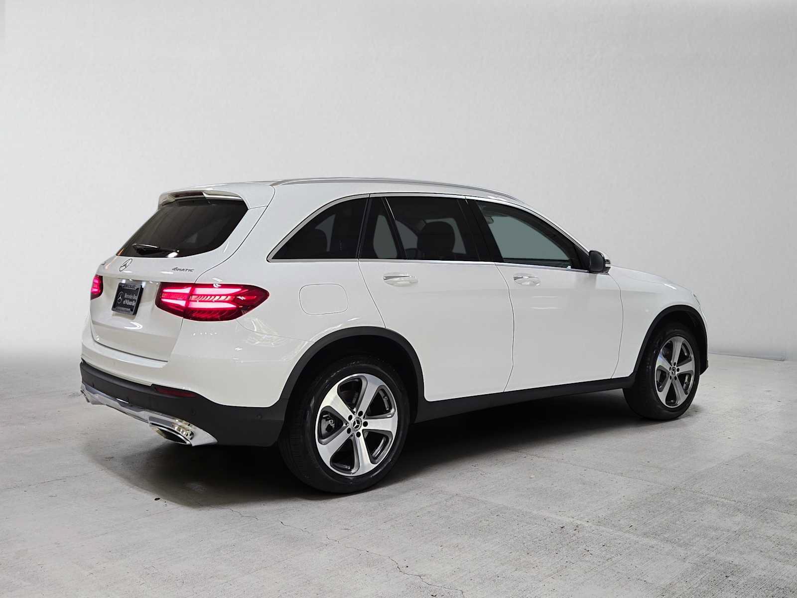 Used 2019 Mercedes-Benz GLC 300 4MATIC image 3