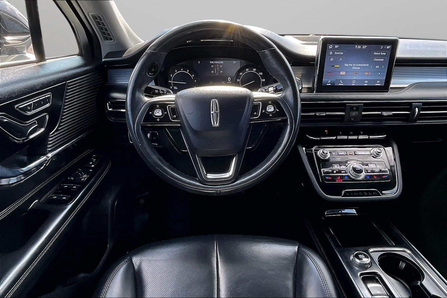 Used 2021 Lincoln Corsair AWD w/ Equipment Group 101A image 5