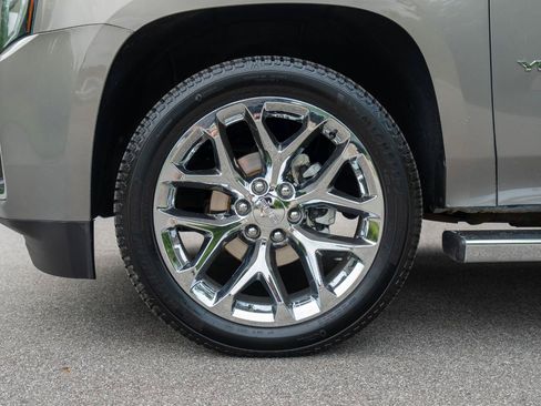 Used 2019 GMC Yukon XL SLT AWD/4WD image 10