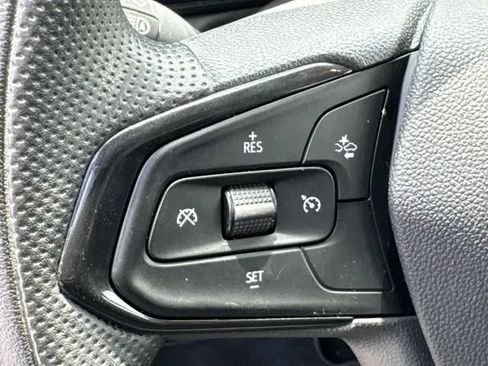 Used 2024 Chevrolet TrailBlazer LS FWD image 32