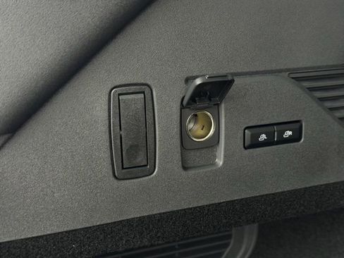 New 2026 Lincoln Nautilus Premier w/ Equipment Group 102A image 10