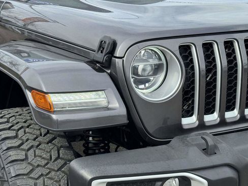 Used 2021 Jeep Wrangler Unlimited Sahara w/ Cold Weather Group AWD/4WD image 10