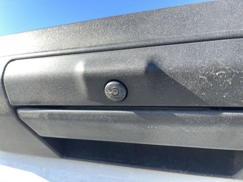 Used 2025 Ford F250 XLT image 7