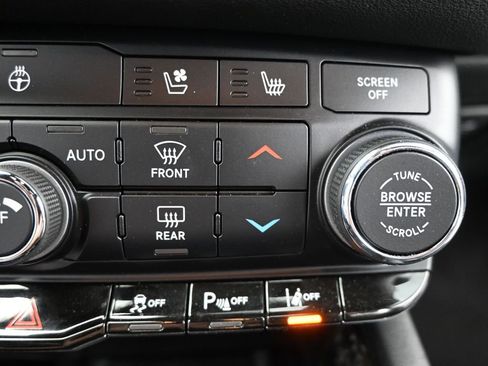Used 2024 Dodge Durango R/T AWD/4WD image 25