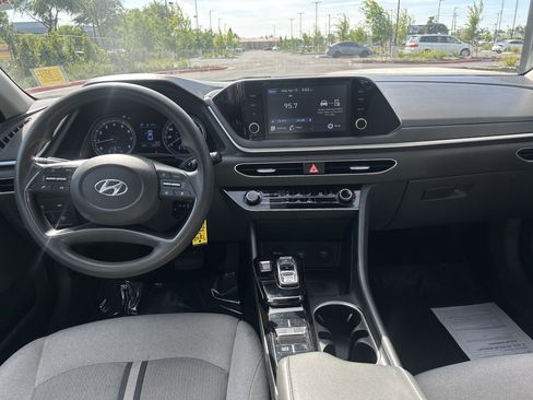 Used 2021 Hyundai Sonata SE image 19