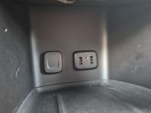 Used 2019 GMC Acadia SLE FWD image 30
