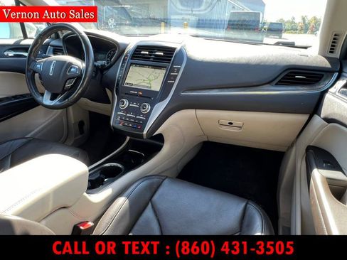 Used 2019 Lincoln MKC Reserve w/ MKC Climate Package image 27