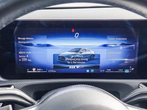 Used 2025 Mercedes-Benz CLA 250 image 24