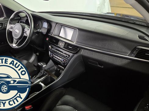 Used 2018 Kia Optima EX w/ Premium Package image 35