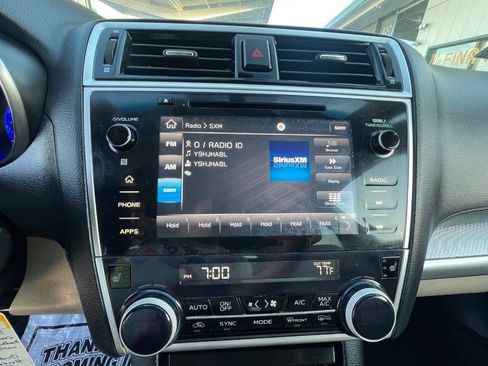 Used 2018 Subaru Outback 2.5i Premium AWD/4WD image 17