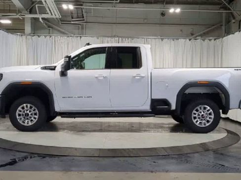 Used 2024 GMC Sierra 2500 SLE w/ SLE Convenience Package AWD/4WD image 6