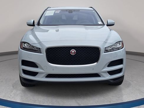 Used 2017 Jaguar F-PACE Prestige AWD/4WD image 3