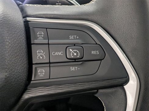 Certified 2024 Jeep Grand Cherokee Laredo X w/ Trailer Tow Package image 27