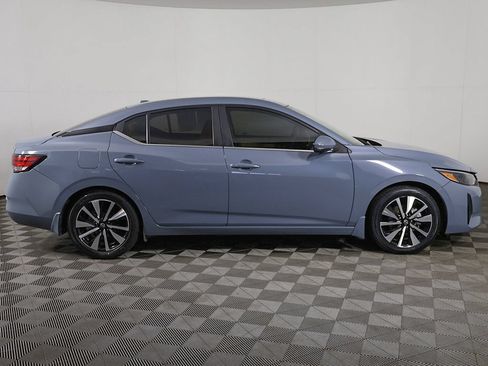 Used 2024 Nissan Sentra SV w/ SV Premium Package FWD image 19
