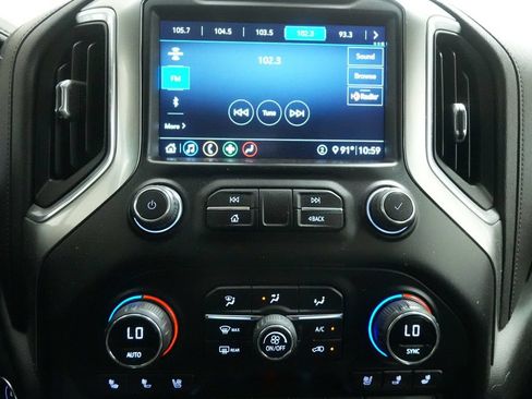 Used 2020 Chevrolet Silverado 2500 LTZ AWD/4WD image 39