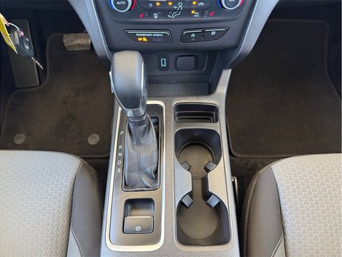 Used 2018 Ford Escape SE w/ SE Sync 3 Package FWD image 11