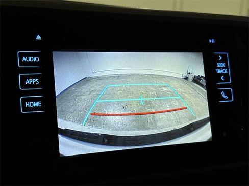 Used 2017 Toyota Tacoma TRD Sport image 14