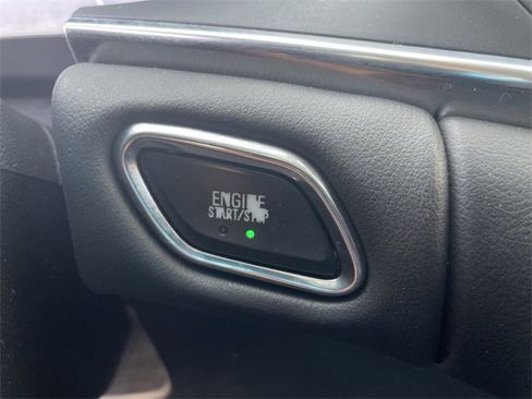 Used 2019 Buick LaCrosse Essence w/ Sights and Sounds Package image 17